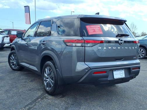 Gun Metallic 2024 Nissan Pathfinder S