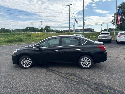 Black 2019 Nissan Sentra SV