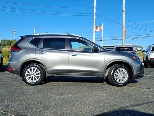 2020 Nissan Rogue SV