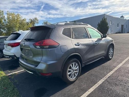 2020 Nissan Rogue SV