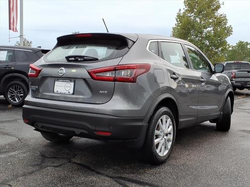 2022 Nissan Rogue Sport S