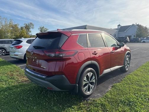 2022 Nissan Rogue SV