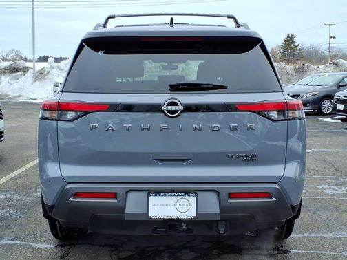2026 Nissan Pathfinder Platinum