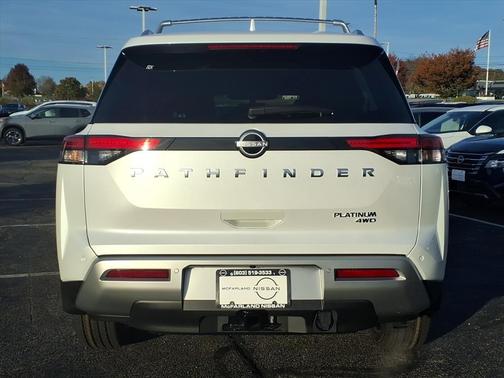 2025 Nissan Pathfinder Platinum