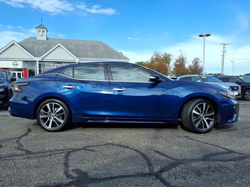 2023 Nissan Maxima SV