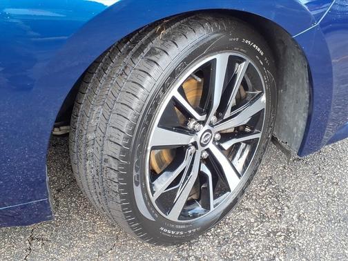 2023 Nissan Maxima SV