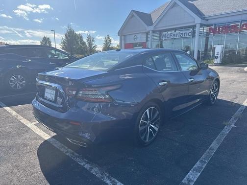 2023 Nissan Maxima SV