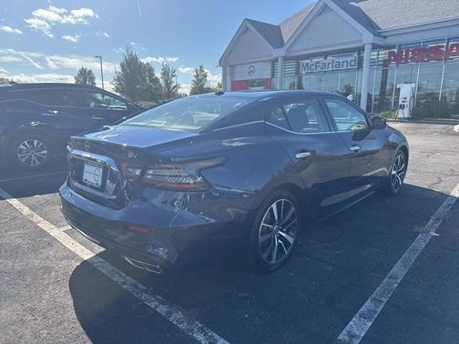 2023 Nissan Maxima SV