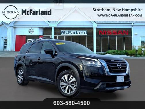 2023 Nissan Pathfinder SL