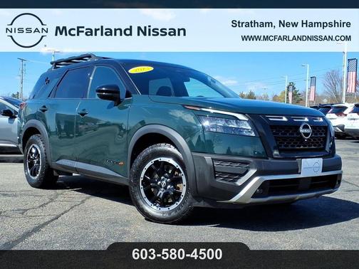 2 Tone Green / Black Roof 2023 Nissan Pathfinder Rock Creek