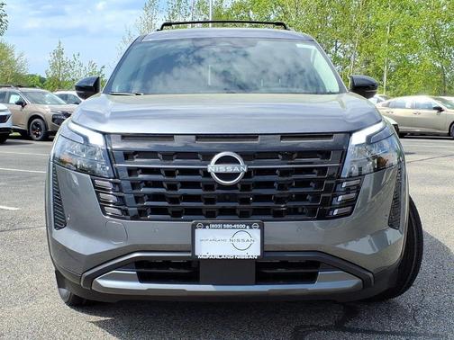 Gun Metallic 2026 Nissan Pathfinder Platinum