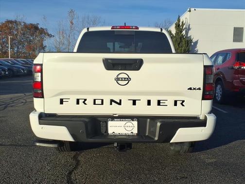 2026 Nissan Frontier SV