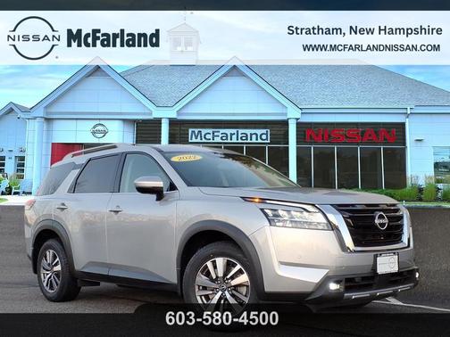 2022 Nissan Pathfinder SL