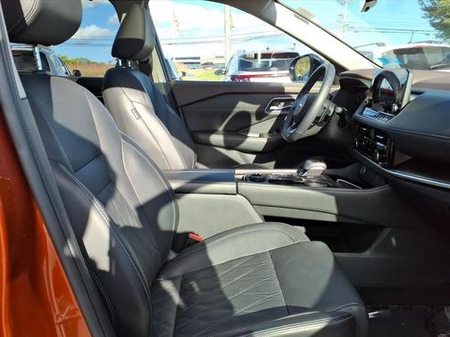 2022 Nissan Rogue Platinum