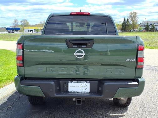 Green 2026 Nissan Frontier SV