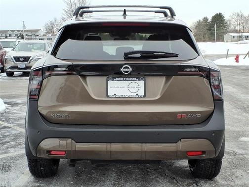 2026 Nissan Kicks SR