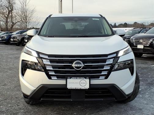 Everest White P 2026 Nissan Rogue SV