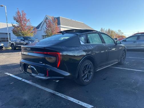 2025 Kia K4 GT-Line Turbo