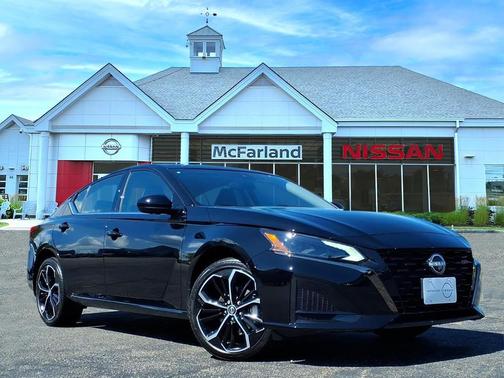 2025 Nissan Altima SR