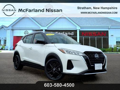 Aspen White / Super Black 2023 Nissan Kicks SV