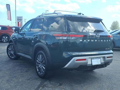 Obsidian Green 2023 Nissan Pathfinder SL