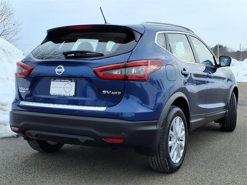 2022 Nissan Rogue Sport SV