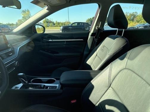 2022 Nissan Altima 2.5 SL