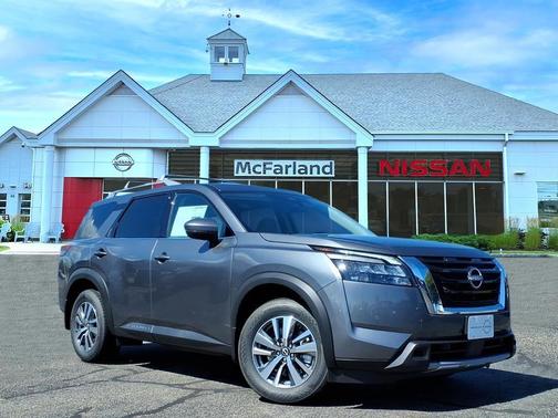2025 Nissan Pathfinder SL