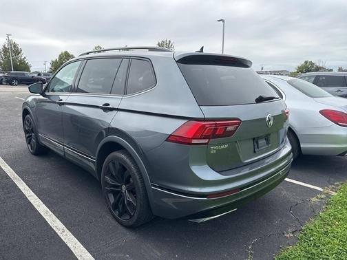 2021 Volkswagen Tiguan 2.0T SE R-Line Black