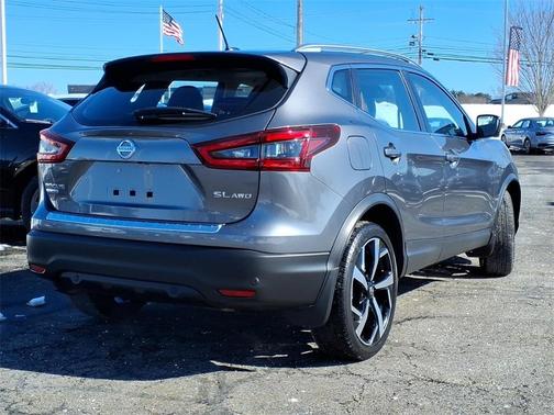 2022 Nissan Rogue Sport SL