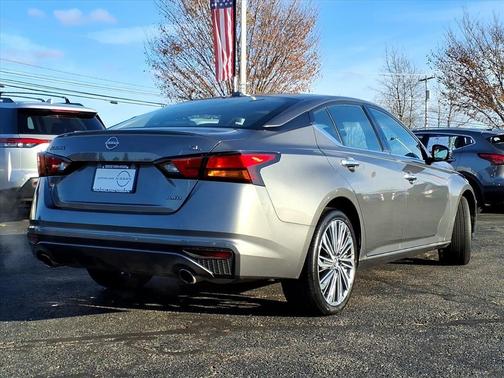 2024 Nissan Altima 2.5 SL