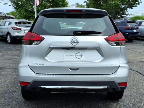 Brilliant Silver Metallic 2019 Nissan Rogue S
