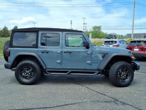 Anvil Clearcoat 2024 Jeep Wrangler 4xe Sport