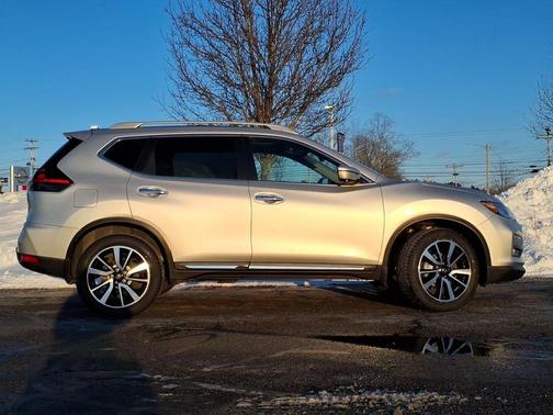 2020 Nissan Rogue SL