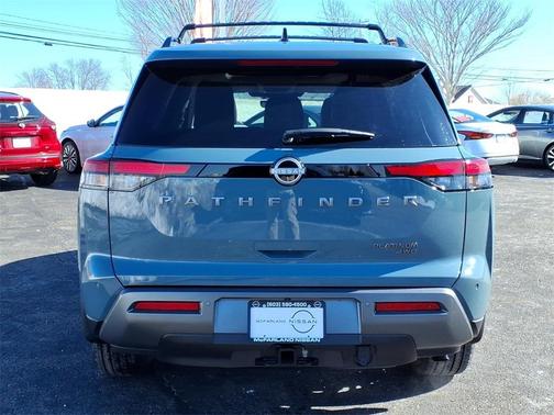 2026 Nissan Pathfinder Platinum