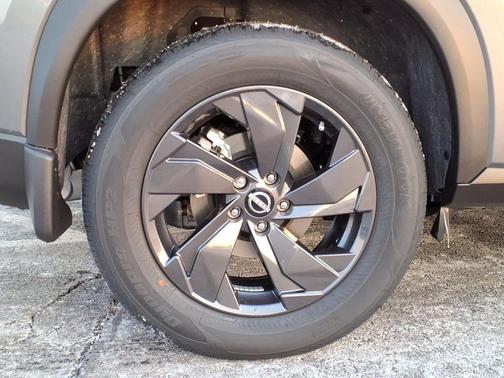 Gun Metallic 2026 Nissan Rogue SV