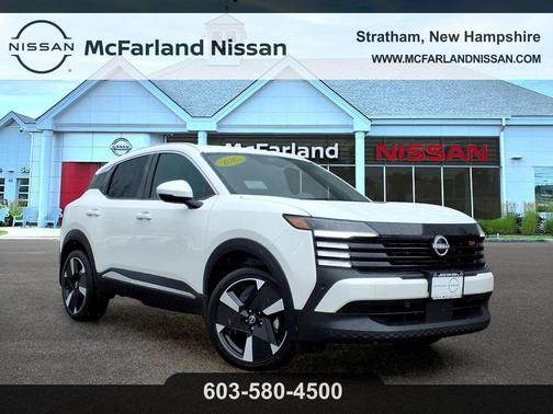Aspen White Tri 2025 Nissan Kicks SR