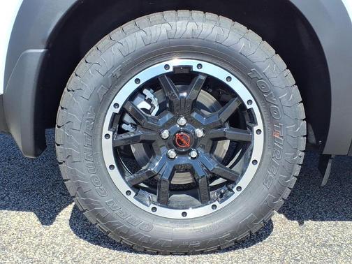 Everest White P 2026 Nissan Pathfinder Rock Creek