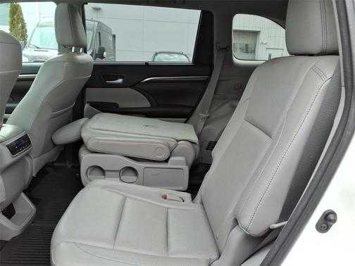 2015 Toyota Highlander 