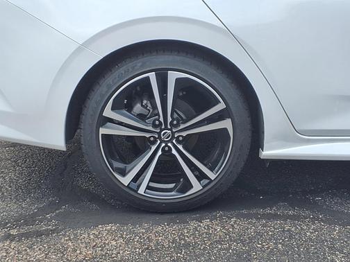 2022 Nissan Sentra SR