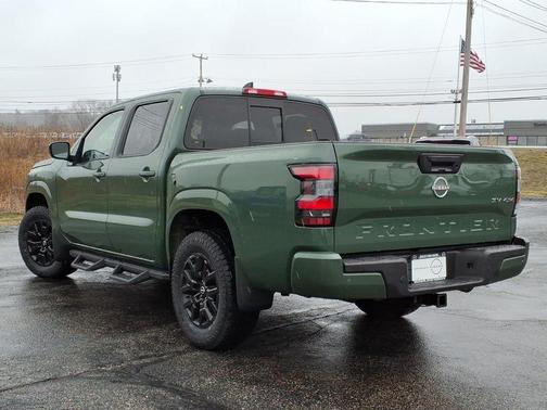 Tactical Green 2022 Nissan Frontier SV
