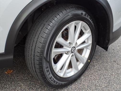 2019 Nissan Rogue Sport SV