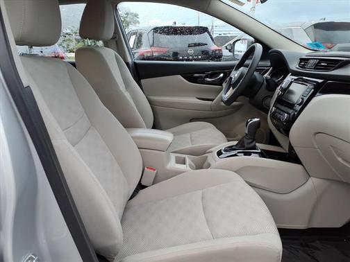 2019 Nissan Rogue Sport SV