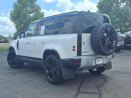 2023 Land Rover Defender 110 S