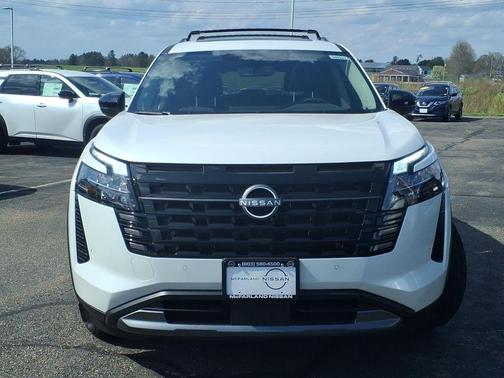 Everest White P 2026 Nissan Pathfinder SL