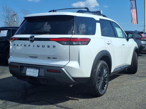 Everest White P 2026 Nissan Pathfinder SL