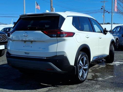 2021 Nissan Rogue SL