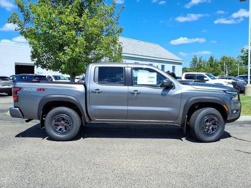 Gun Metallic 2026 Nissan Frontier PRO-4X