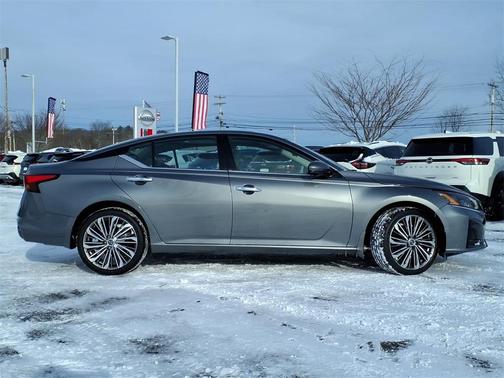 2023 Nissan Altima 2.5 SL