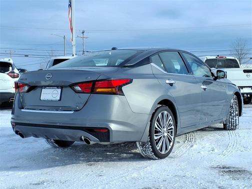2023 Nissan Altima 2.5 SL